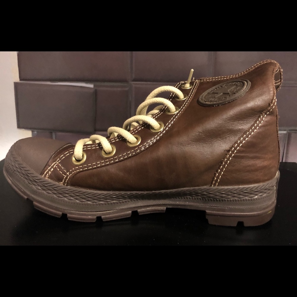 all-star Converse boots 5mens and 6.5 ladies